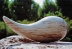 1. Ohne Titel. Jahr 1985 1991. Material Cristallina Marmor. Länge 25cm