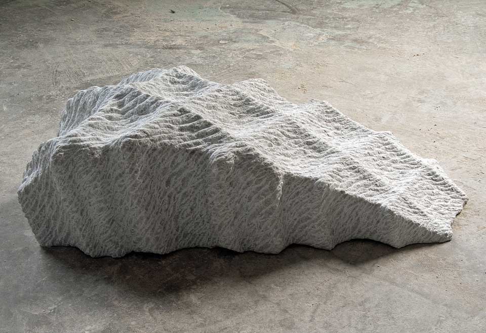 2008. Fragment ll. Cristallina Marmor. 95x40x28cm