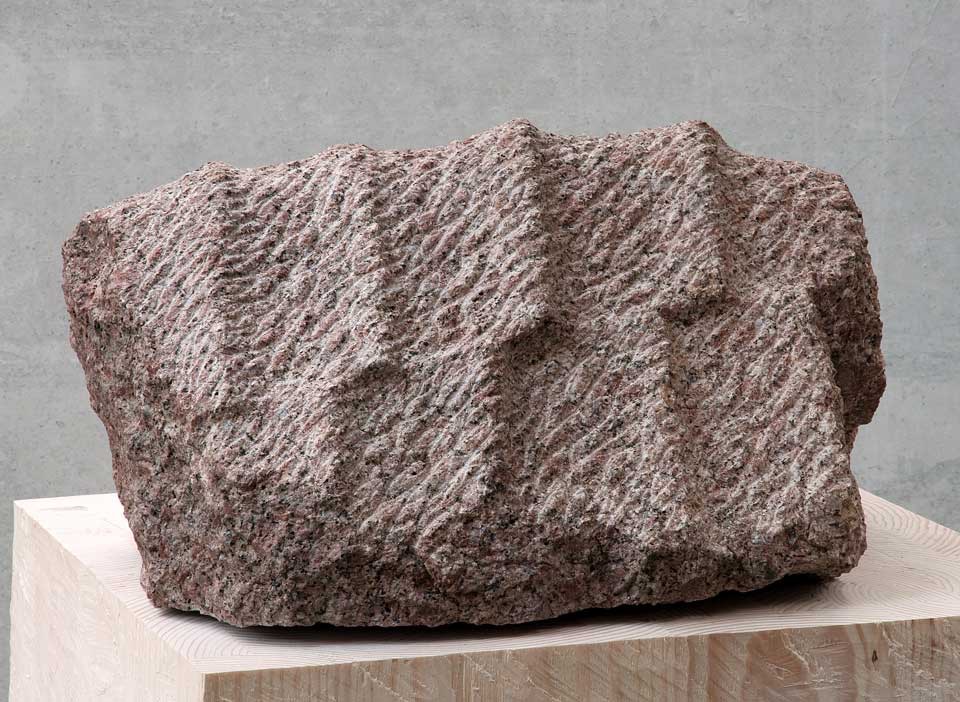 2009. Vogesengranit aus dem Steinbruch des KZ Struthof. 45x55x25cm